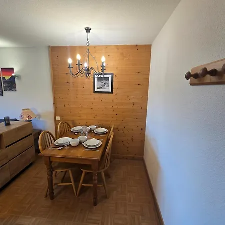 Des Evettes Apartment *